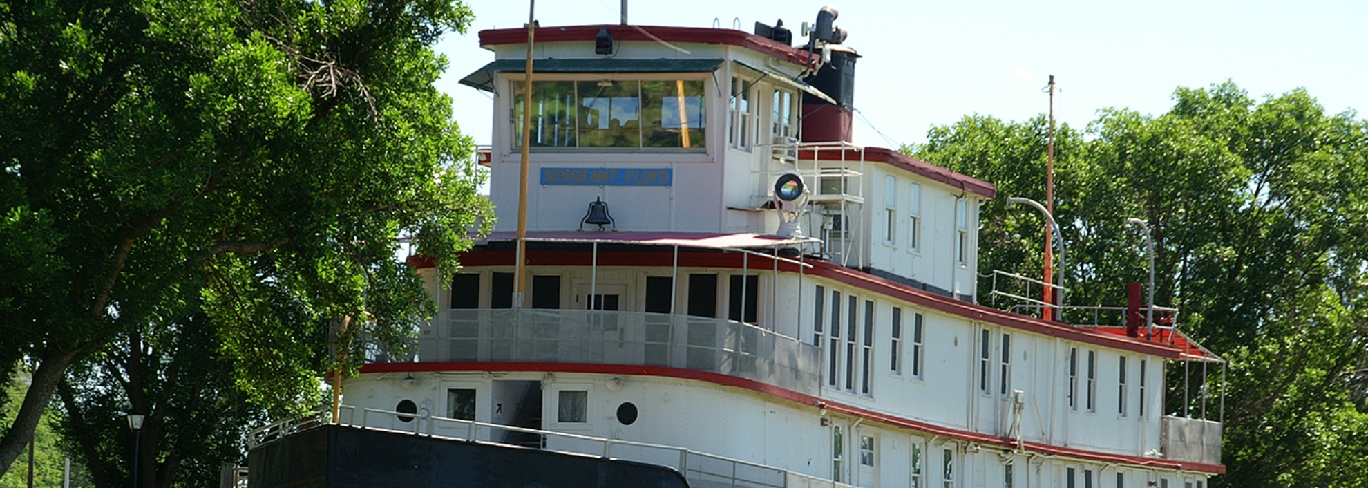 Image of Tug Boat in Sioux City